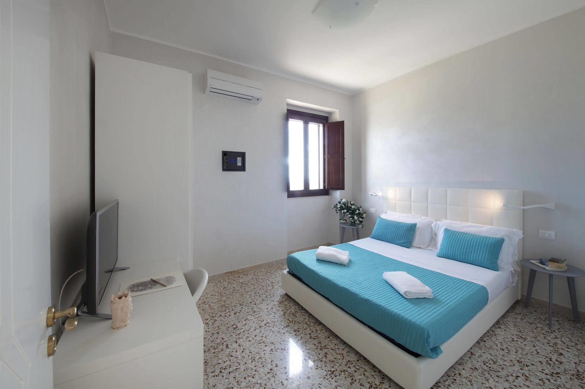 Aparthotel Casal Sikelio 4*